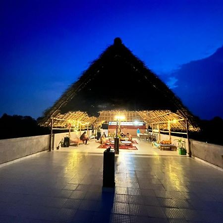 Woodpacker Hostel Auroville Pondicherry Esterno foto