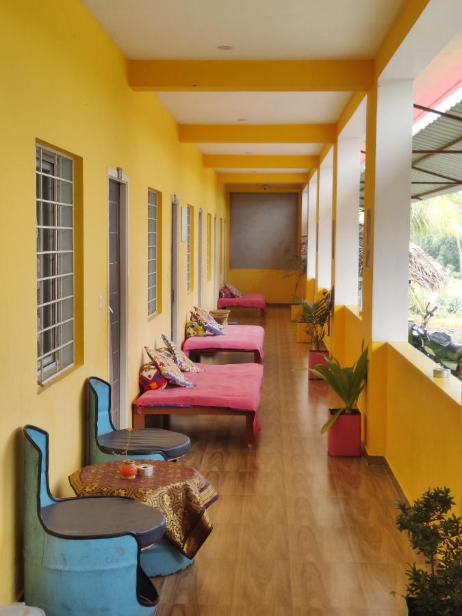 Woodpacker Hostel Auroville Pondicherry Esterno foto