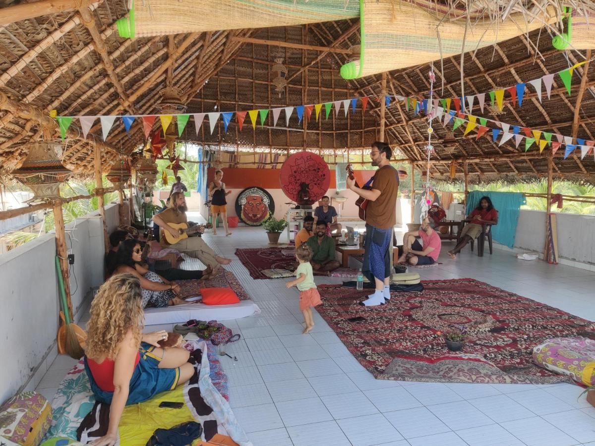 Woodpacker Hostel Auroville Pondicherry Esterno foto