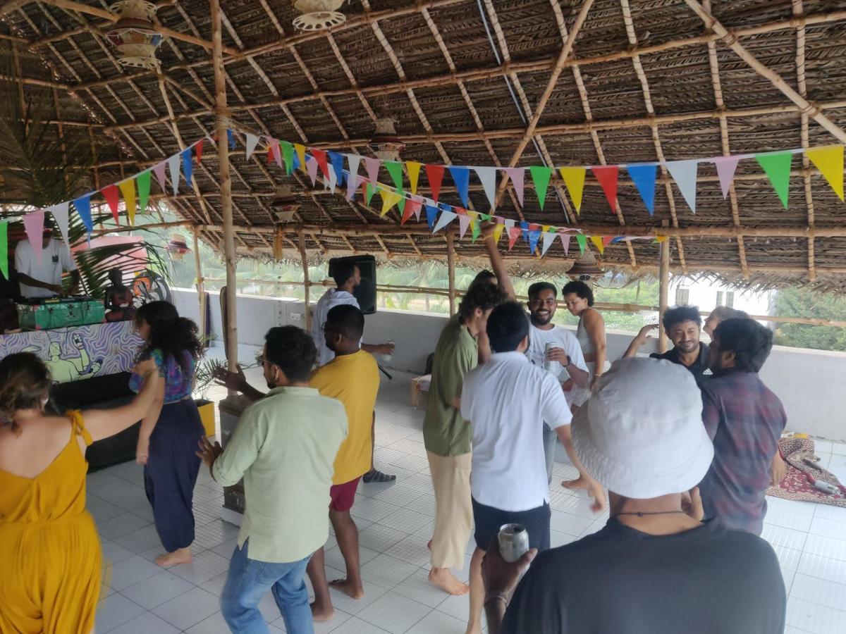 Woodpacker Hostel Auroville Pondicherry Esterno foto